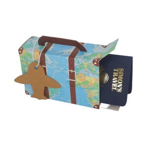 Mini passaporto personalizzato in lamina d'oro con valigia in confezione regalo, gratta e vinci a sorpresa per le vacanze, regalo di viaggio per il partner, annuncio di viaggio
