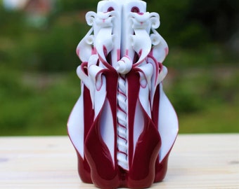 Carved Candle White and Burgundy 6.7''-Hand Carved Decorative Candle-Oscar Candles