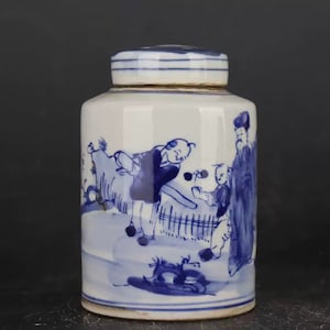 Chinese Porcelain Tea Jar,Chinese Blue and White Ceramic LidPot,Hand Painted Figures Pattern Pottery Tea Jug
