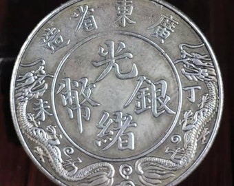 銀元銀貨は箱を持って民国の袁大頭銀元十枚を模倣します 銀元銀貨は箱を持って民国の袁大頭銀元十枚を模倣