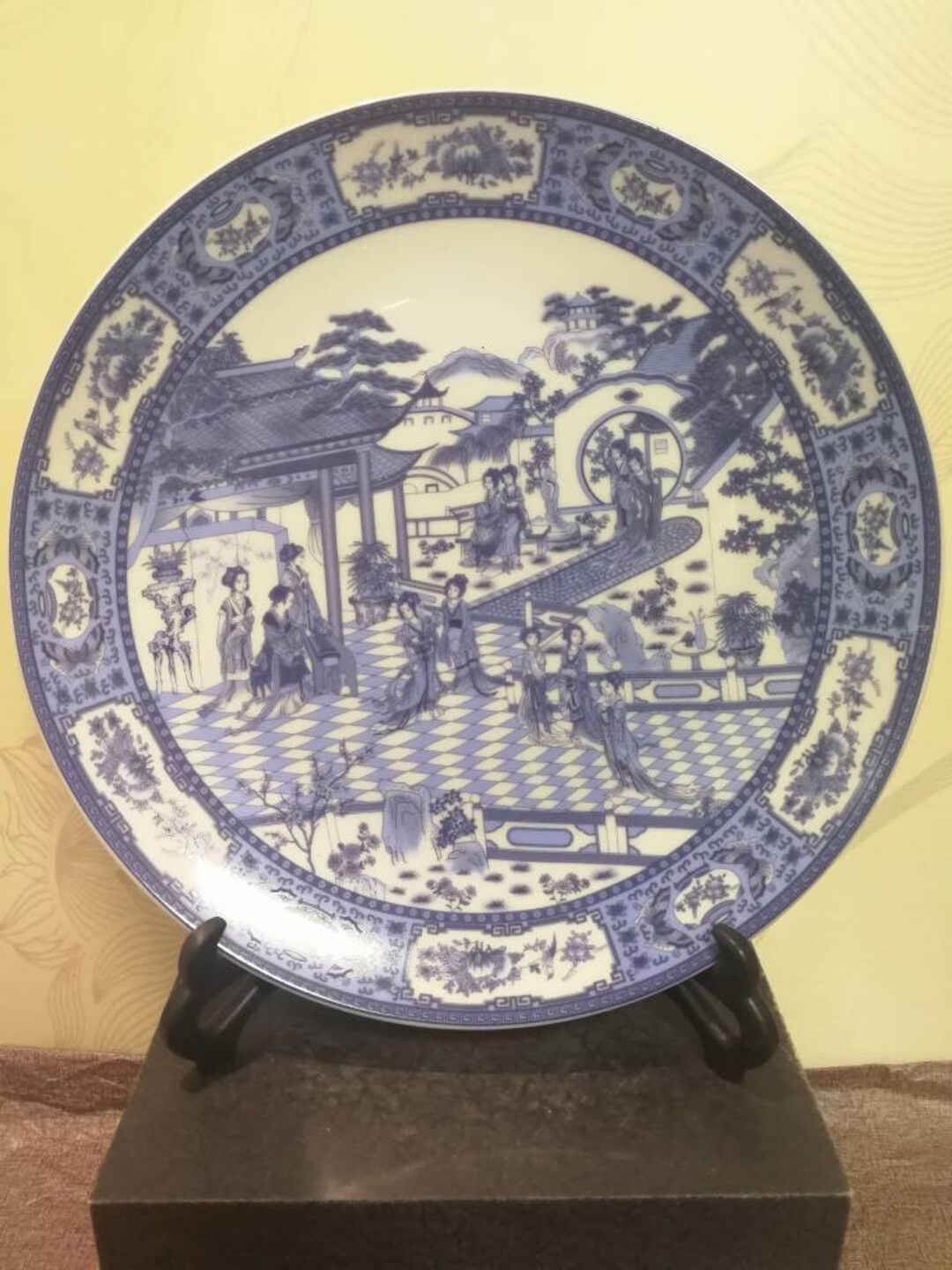 青と白の装飾陶器皿 中国アンティーク磁器青白磁皿、陶器皿、清朝乾隆マーク磁器