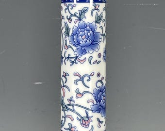 元代青白図梅花瓶 中国のアンティーク陶器の花瓶 元代青白磁の梅花瓶 手描きの花と