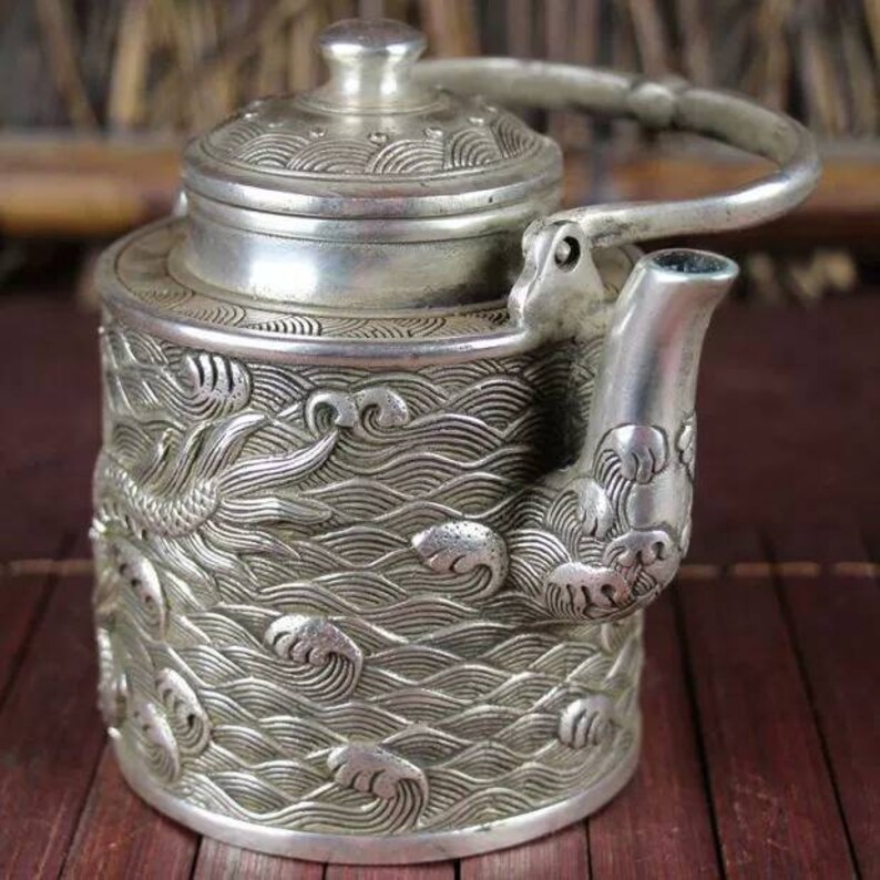 Chinese antique brass carved Dragon teapot Qing dynasty Qianlong marked copper tea pot vintage wine pot,Christmas gift,Geomentic ornaments