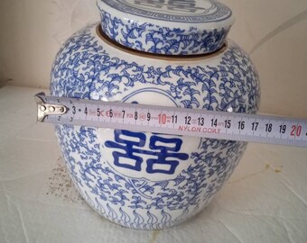 中国アンティーク磁器瓶 清朝乾隆帝の青白磁蓋付き瓶 陶器製茶瓶