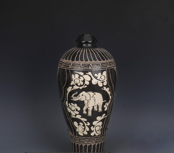 中国ヴィンテージ磁器花瓶、磁州焼黒釉磁器梅花瓶、手描き象模様磁州窯