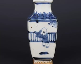 中国のアンティーク陶器の花瓶 元代青白磁の梅花瓶 手描きの花と