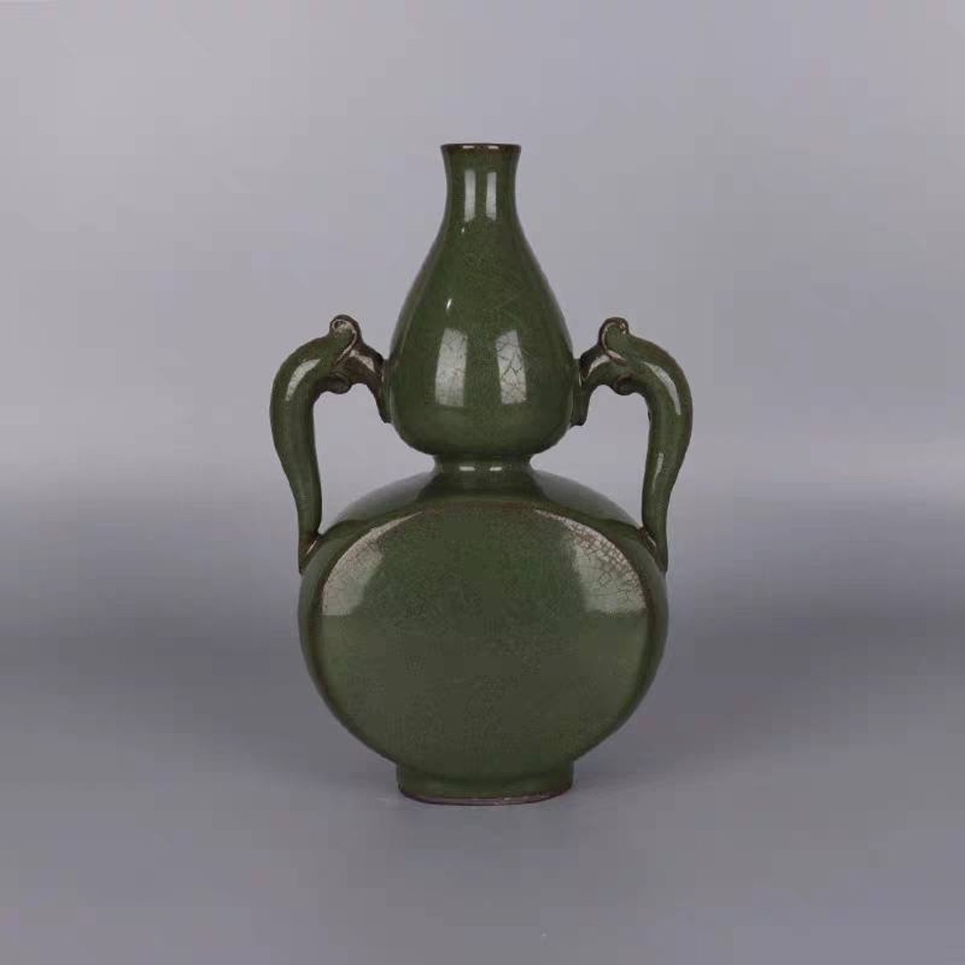 中国アンティーク磁器花瓶 宋代関窯青磁ひょうたん花瓶。中国