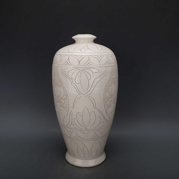 Chinese Vintage Porcelain Vase,cizhou Ware White Glaze Porcelain