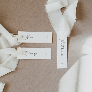 Plantillas de tarjetas de mesa modernas, elegantes, editables, delgadas, planas y plegables - Tarjetas de mesa de boda imprimibles - Blanco y negro N024