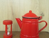 Vintage - Red Enamel Teapot, Kitchen Decoration, Collectable Teapot, Sabby Chic. Plus red vintage wooden egg timer.