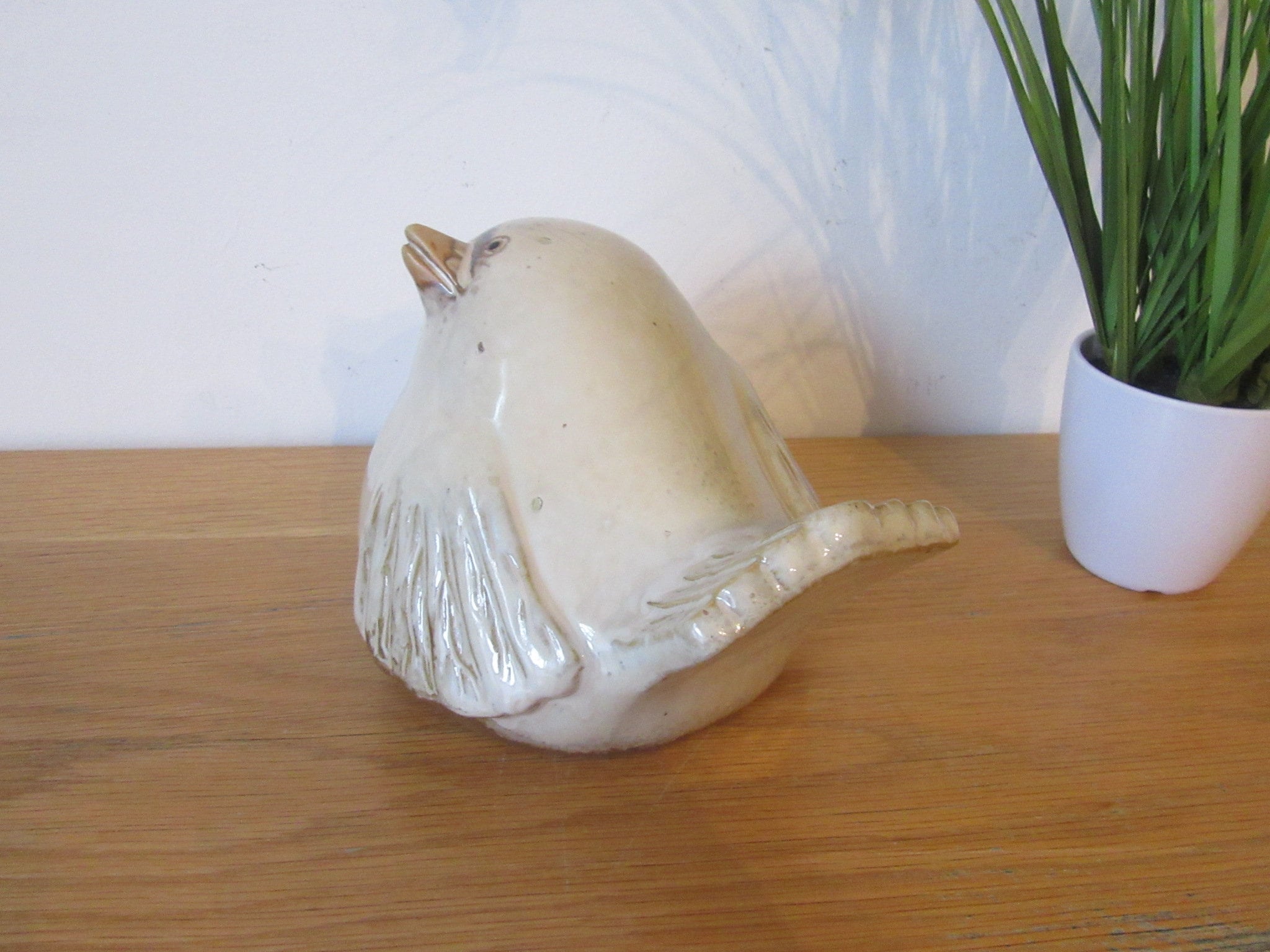 Ceramic Robin Bird Figurine, Studio Pottery - Signed Piece - Earth