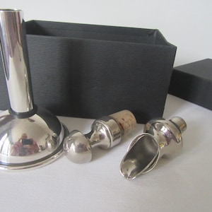 Decanter Funnel,bottle,flask funnel,stopper and pourer.High quality silver metal.Set of 3 barware accessories.