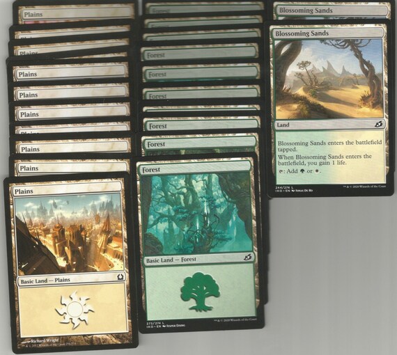 Ikoria Green/white Wild Cats - 60 Card Ready to Play Deck - Fun