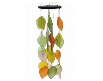 Carillón de viento con forma de concha de Capiz, decoración para ventanas, atrapasol ideal para ventanas, hojas de otoño verdes