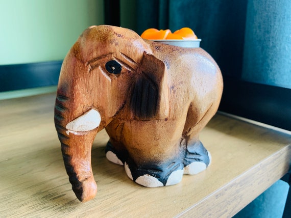 Elephant tea light holder outlet