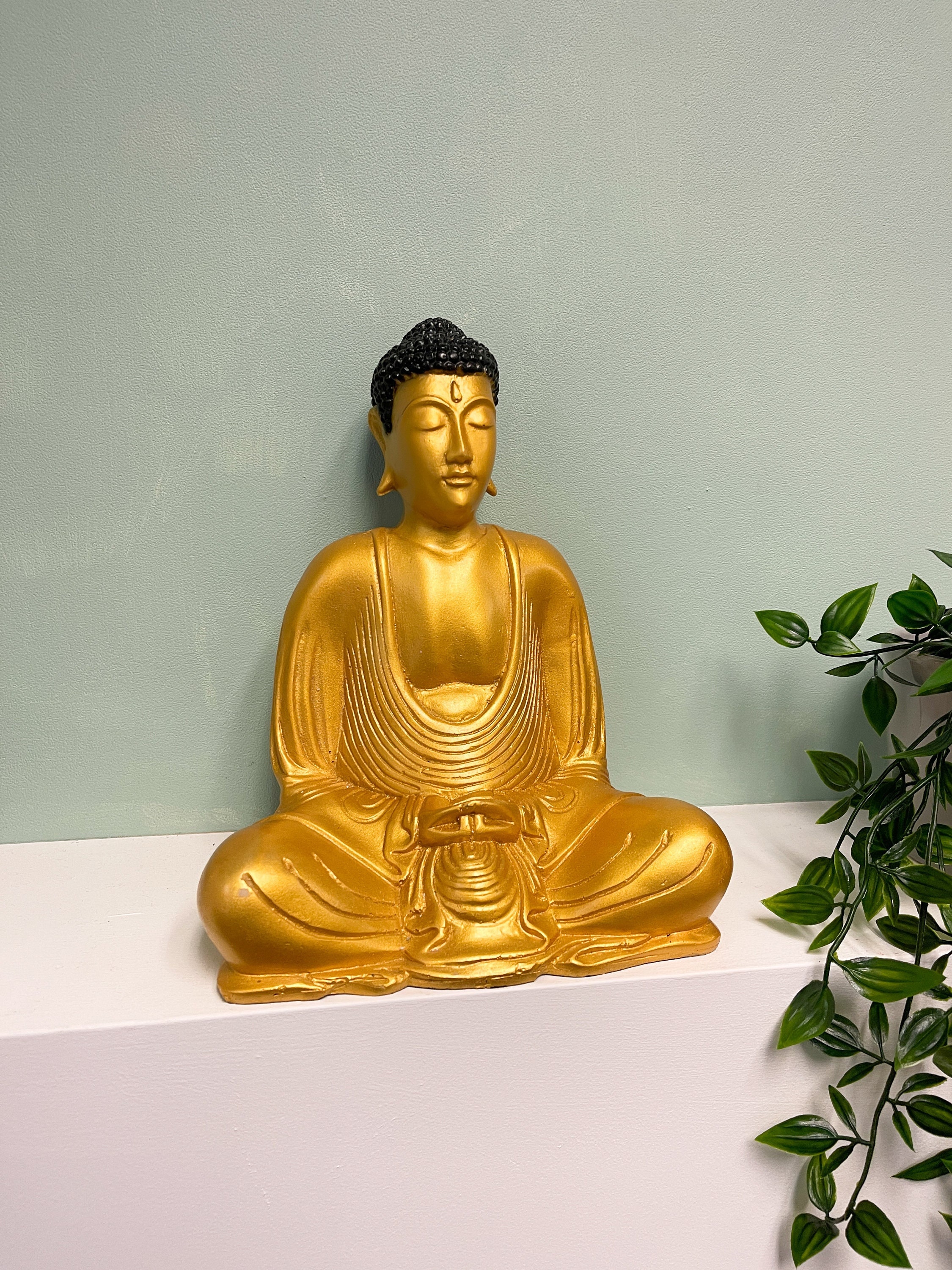 ブッダ像ー金張り  Buddha StatueーGold Ｐlated Shakyamuni Buddha Statue full Gold Plated , ceramic Molding
