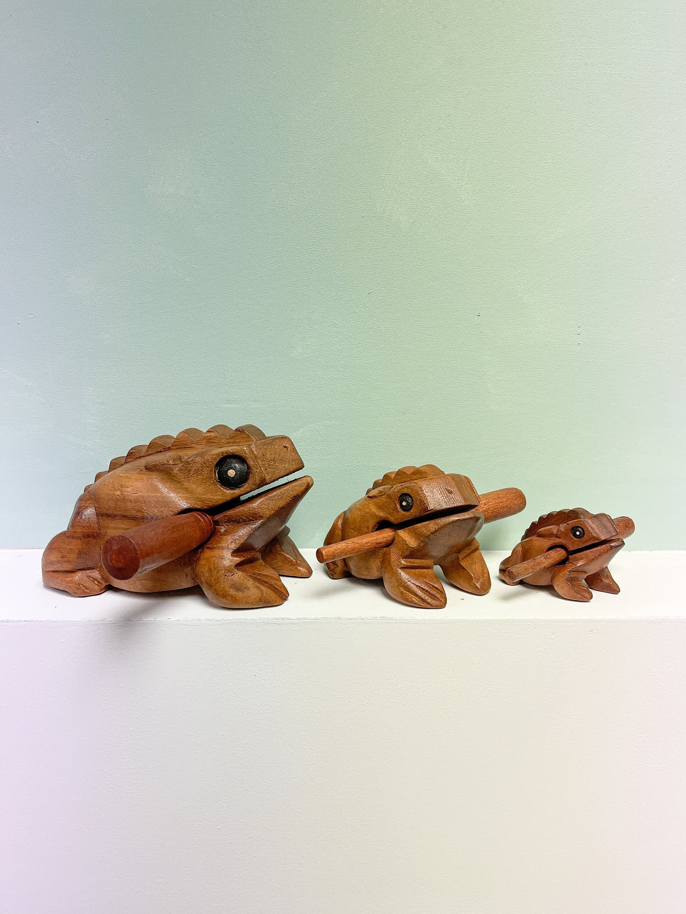 Frog, Toad, This 2 1/2 Original hand carved wooden noise making