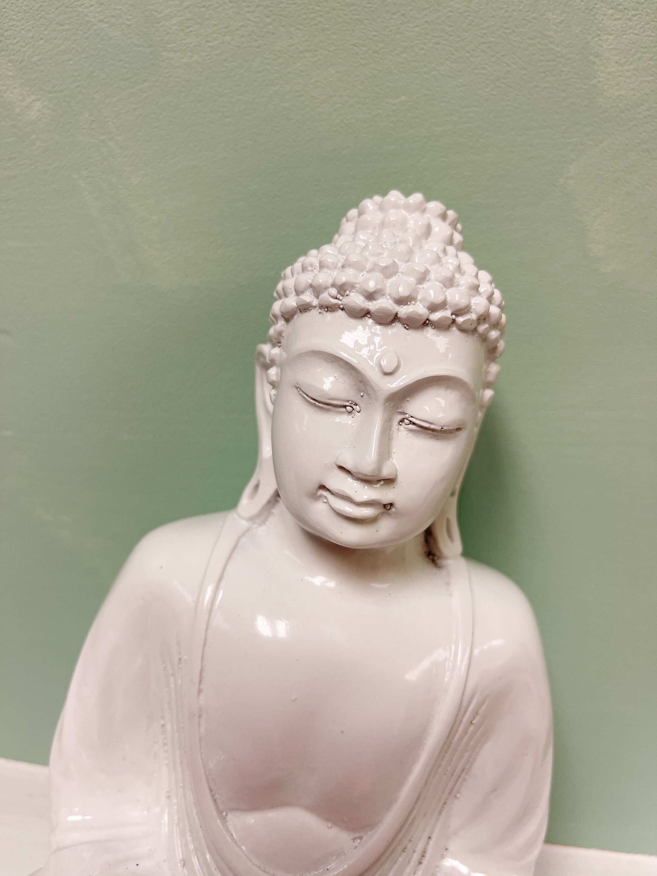 White Buddha Ornament Meditating Sitting Figure Statue Etsy UK