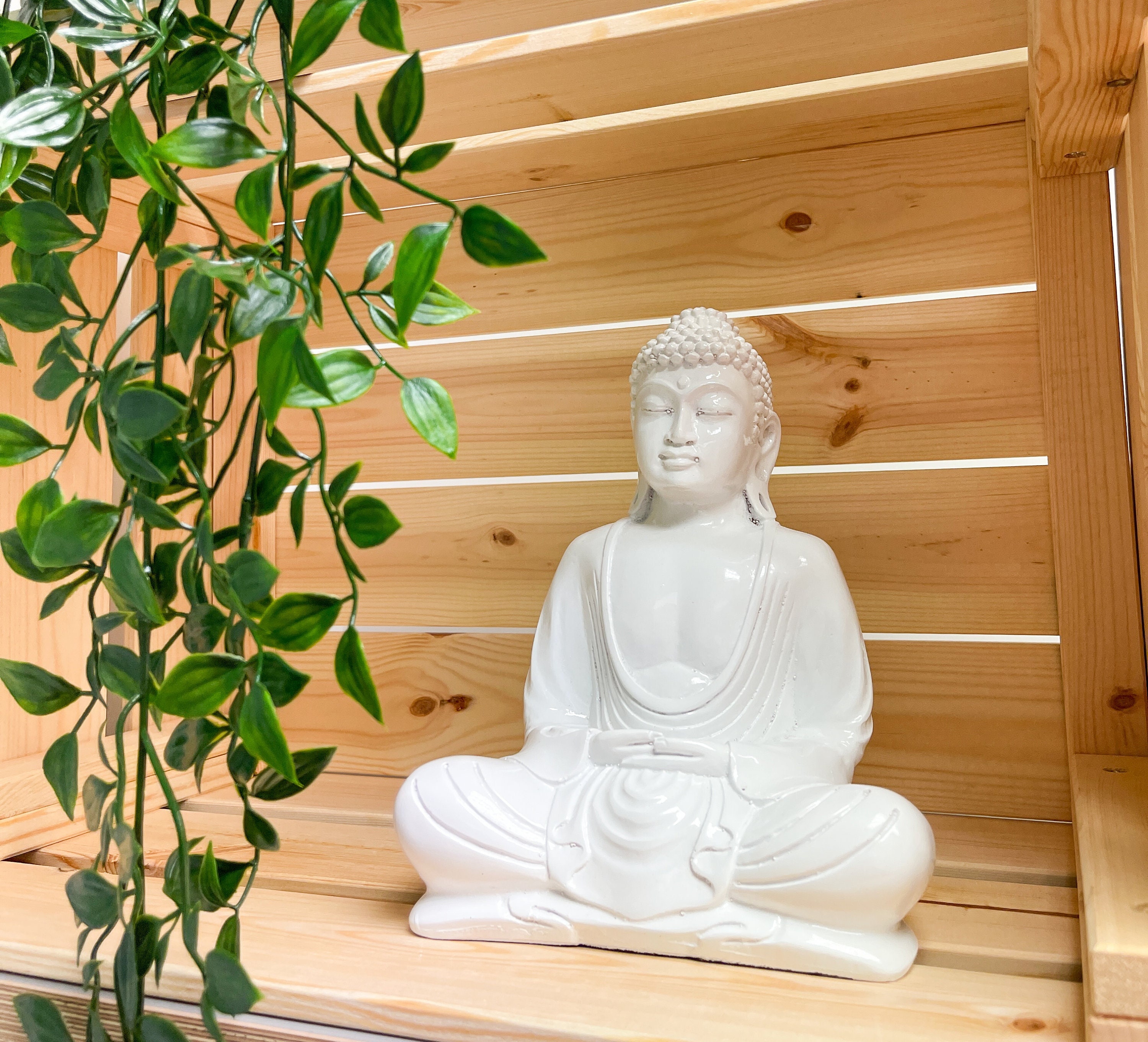White Buddha Ornament Meditating Sitting Figure Statue Figurine