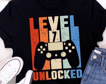 Gamer 7th Birthday Shirt - Funny Gamer Level 7 Unlocked Shirt 7th Birthday Gift for Gamer. Gaming shirt Gift for boy, Birthday Boy Gift