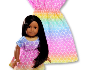 Matching Meisje en Pop Zomer Katoen Speeljurk met Pastel Zeemeermin Schubben Gemaakt om te passen Meisje Poppen en andere 18 inch poppen