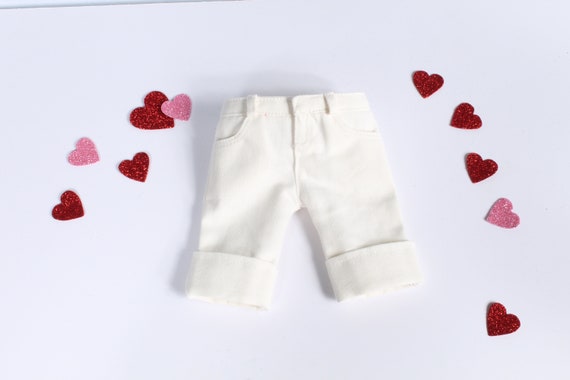 white denim capri pants