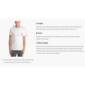 Pode incluir: Diagrama que mostra como medir o comprimento, o peito e o comprimento da manga de uma camiseta. O modelo est&aacute; usando uma camiseta tamanho M. O modelo tem 1,88 m (190 cm) de altura e uma circunfer&ecirc;ncia do peito de 96 cm (37,7 polegadas).