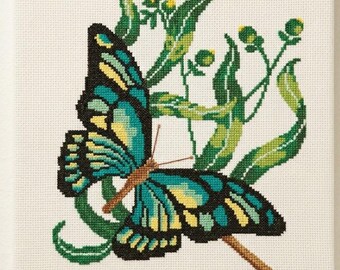 Mariposa verde - Patrón de punto de cruz – Mariposas, diseño floral (descarga en PDF)