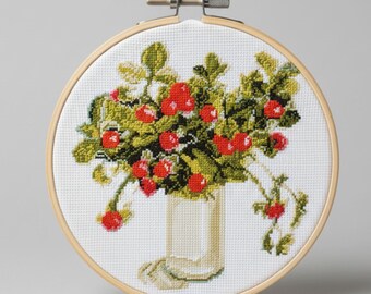 Berry Bouquet Cross Stitch Pattern - Floral DIY (PDF Pattern). Colors - 11 DMC, Stitches - 130x150