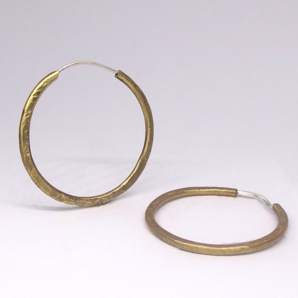 18K Gold Hammered Hoop Earrings / Endless Hoops/ Lightweight Earrings/ 3 CM Diameter Hoop / Handmade UK Jewellery / Delicate Hoops Earrings