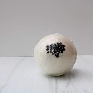 Bomba de Banho de Argila Detox com Eucalipto e Hortelã-pimenta Bomba de Banho para Adultos, Banho Clareador de Pele, Banho com Sal Preto e Efervescente