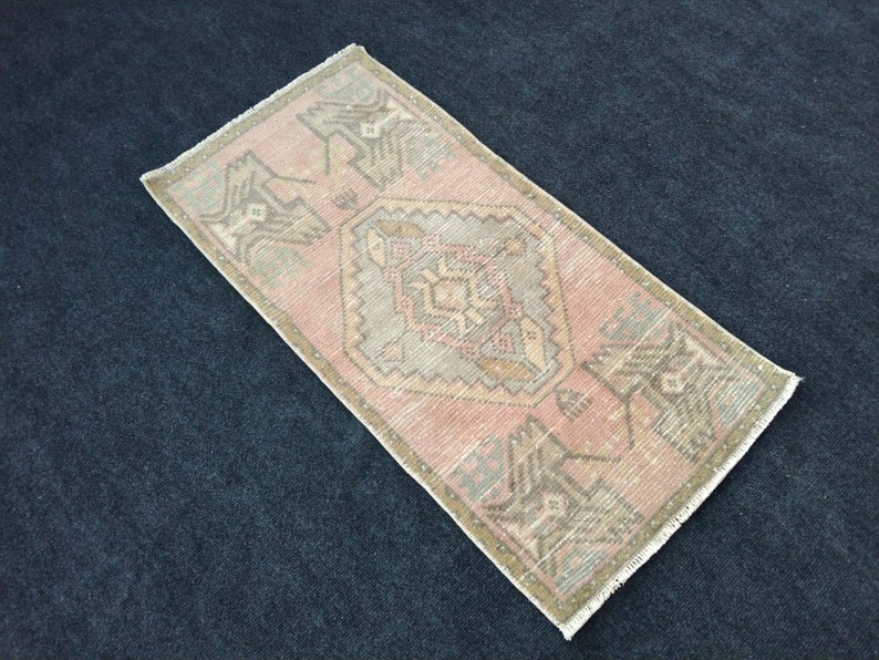 Vintage rug, Small rug, Turkish rug, Doormat rug, Oushak rug, Wool rug, Bohemian rug, Home Decor, Bath rug, Handmade rug, 1.5 shops x 2.9 ft