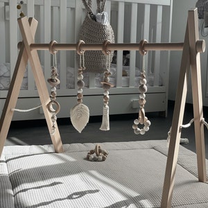 PLAY ARCH made of wood with four pendants "ＢＯＨＯ" handmade, baby gym with macrame, play trainer, play trapeze for changing table, baby toy