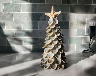 オイスターシェルツリー I 貝殻クリスマスツリー I 海岸沿いの