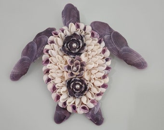 Presente de decoração costeira em mosaico de tartaruga branca roxa
