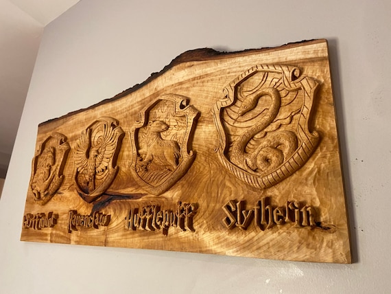 Décoration en bois Gryffindor HP - Boutique Harry Potter