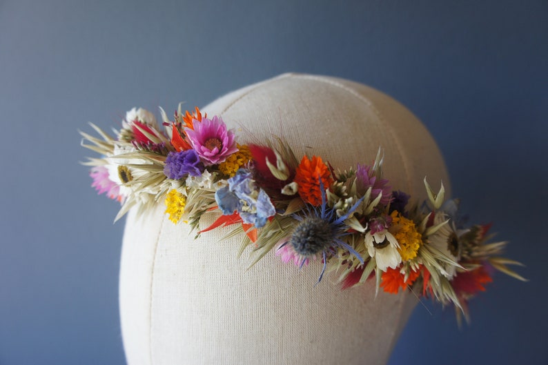 BUNTE DAYS series, hair comb, lapel jewelry, hair wreath and bridal bouquet made of dried flowers image 4