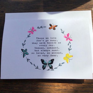 Carte de condoléances peinte à la main avec citation.