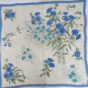 Vera Neumann Scarf 29&quot; x 29&quot; Silk Handrolled Scarf As-Is