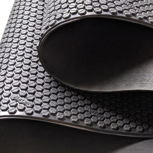 VIBRAM#7120 SAFE WALKING / Soling Sheet / 4mm / 12&quot;X11.50&quot; / Oil Resistant / Non-Slip / Shoe Repair / Shoe Making