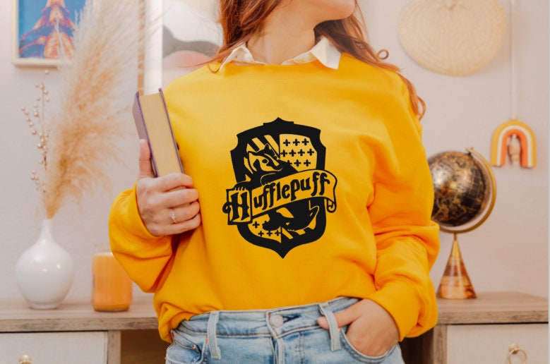Hufflepuff Harry Potter Sweater/ Harry 