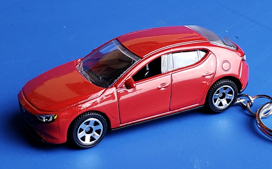 Mazda Keychain Classic Car Automotive Collectible – Wainfleet