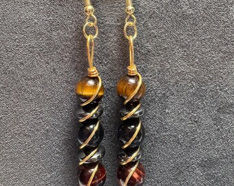 Pendientes de ojo de tigre y hematita envueltos en alambre de cobre - Joyería de cuentas de cristal - Coraje - Conexión a tierra - Protección - Regalo de piedras preciosas hecho a mano