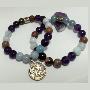 VERSEAU zodiaque astrologie pierres précieuses bracelet de perles janvier février cadeau d'anniversaire 11e signe astrologique cristal guérison bijoux aigue-marine