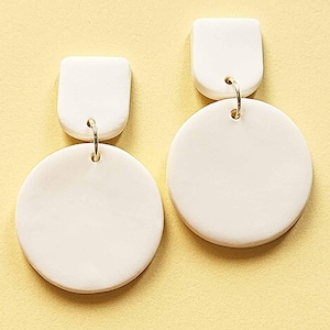Minimalistische Kreis Ohrringe | Neutrale Polymer Clay Ohrringe 2,5 cm | Handmade Schmuck Geschenk für sie