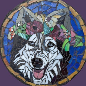 Stained Glass Pet Memorial – Custom Mosaic Portrait for Dog or Cat – Garden Stone or Indoor Art Gift – Pet Loss Tribute