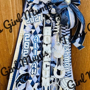 Basic Homecoming Mum (photos may have upgrades, please see description)