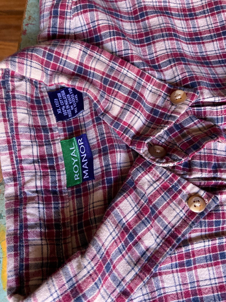 cotton red and blue small plaid button down Please see pics carefully for condition and measurements. PREP /& PLAID Men\u2019s small