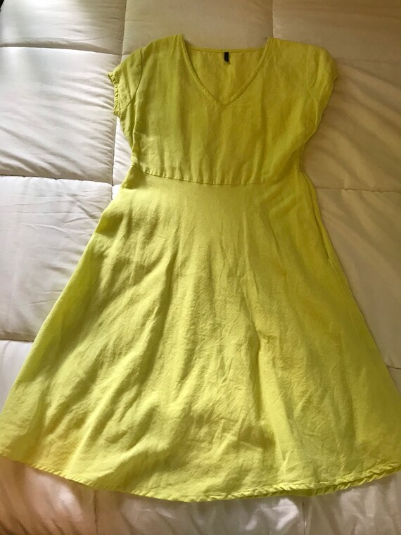 COLOR POP- yellow- nearly neon yellow dress from b