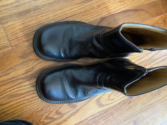 SHOE. SHINE. Dolce and Gabanna black Chelsea boot